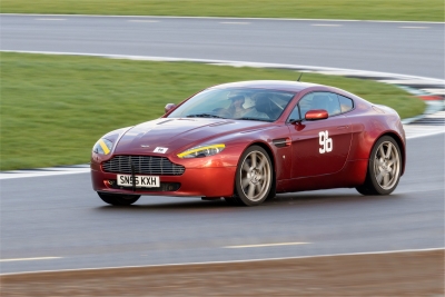 aston-martin-by-peter-darby